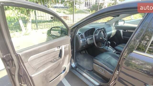 Черный Шевроле Каптива, объемом двигателя 2.23 л и пробегом 242 тыс. км за 15200 $, фото 15 на Automoto.ua