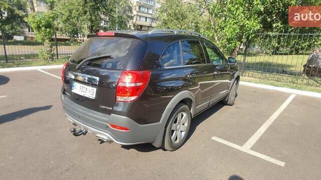 Черный Шевроле Каптива, объемом двигателя 2.23 л и пробегом 242 тыс. км за 15200 $, фото 6 на Automoto.ua