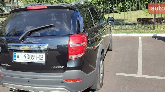 Черный Шевроле Каптива, объемом двигателя 2.23 л и пробегом 242 тыс. км за 15200 $, фото 5 на Automoto.ua