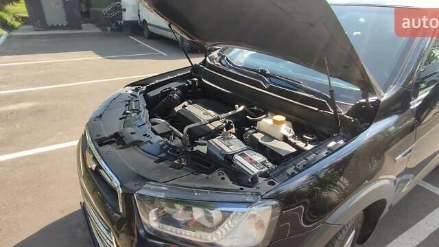 Черный Шевроле Каптива, объемом двигателя 2.23 л и пробегом 242 тыс. км за 15200 $, фото 13 на Automoto.ua