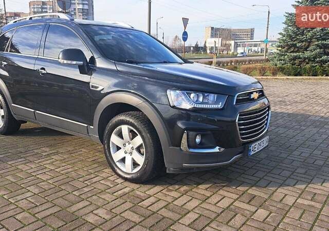 Черный Шевроле Каптива, объемом двигателя 2.23 л и пробегом 98 тыс. км за 16000 $, фото 1 на Automoto.ua