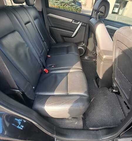 Черный Шевроле Каптива, объемом двигателя 2.23 л и пробегом 98 тыс. км за 16000 $, фото 17 на Automoto.ua