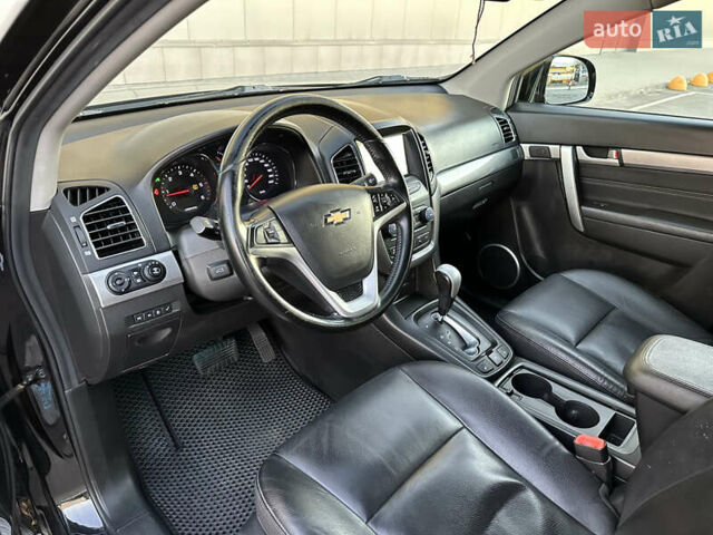 Черный Шевроле Каптива, объемом двигателя 2.23 л и пробегом 203 тыс. км за 17900 $, фото 10 на Automoto.ua