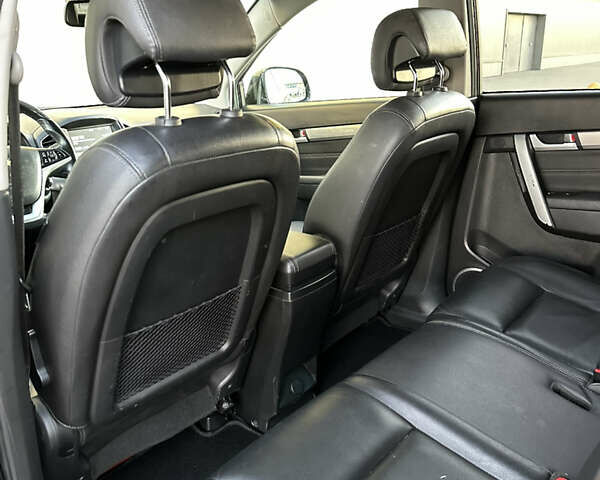 Черный Шевроле Каптива, объемом двигателя 2.23 л и пробегом 203 тыс. км за 17900 $, фото 21 на Automoto.ua