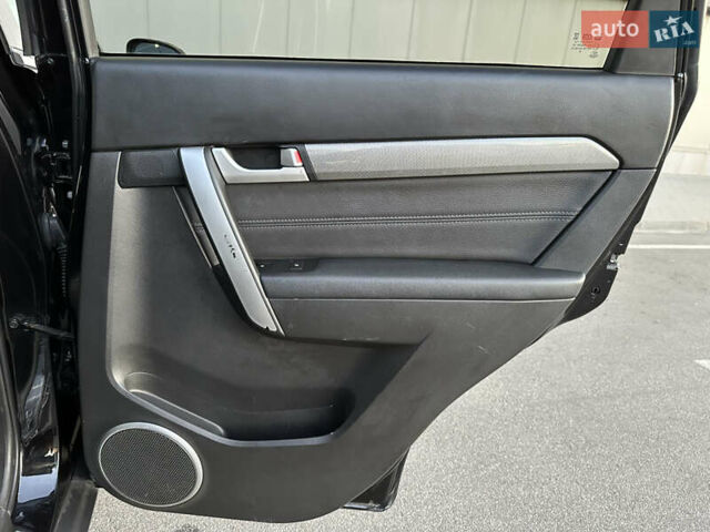 Черный Шевроле Каптива, объемом двигателя 2.23 л и пробегом 203 тыс. км за 17900 $, фото 28 на Automoto.ua