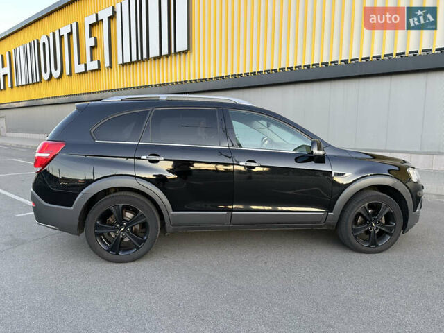 Черный Шевроле Каптива, объемом двигателя 2.23 л и пробегом 203 тыс. км за 17900 $, фото 5 на Automoto.ua