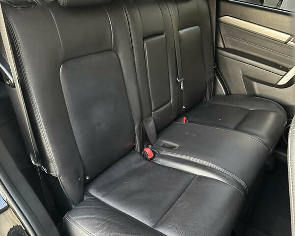 Черный Шевроле Каптива, объемом двигателя 2.23 л и пробегом 203 тыс. км за 17900 $, фото 26 на Automoto.ua