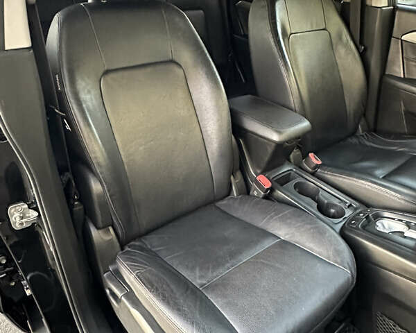 Черный Шевроле Каптива, объемом двигателя 2.23 л и пробегом 203 тыс. км за 17900 $, фото 31 на Automoto.ua