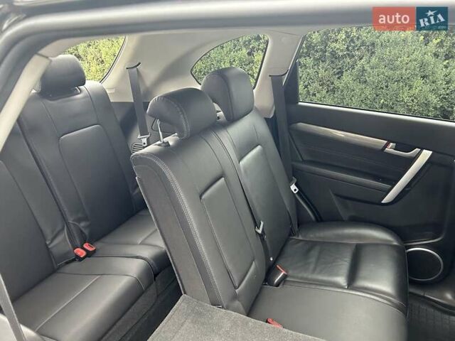 Чорний Шевроле Каптіва, об'ємом двигуна 2.38 л та пробігом 61 тис. км за 17500 $, фото 8 на Automoto.ua
