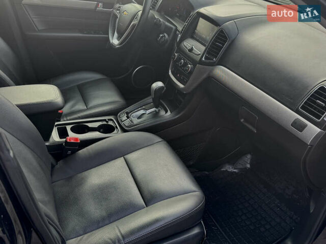 Черный Шевроле Каптива, объемом двигателя 2.23 л и пробегом 41 тыс. км за 18200 $, фото 9 на Automoto.ua