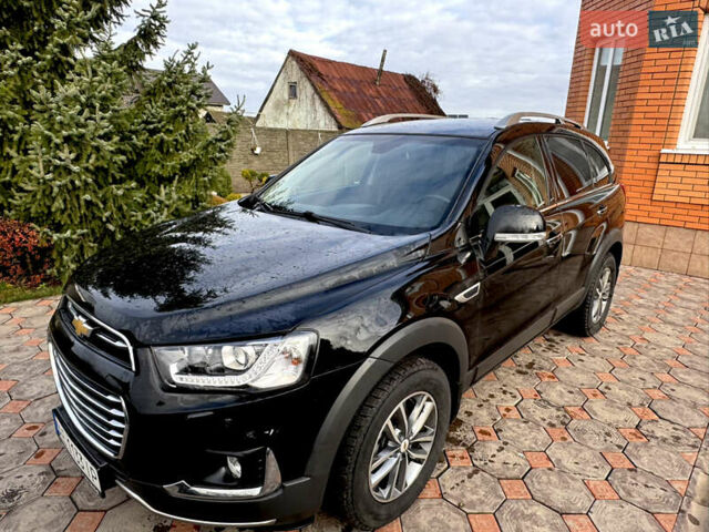 Черный Шевроле Каптива, объемом двигателя 2.23 л и пробегом 41 тыс. км за 18200 $, фото 3 на Automoto.ua