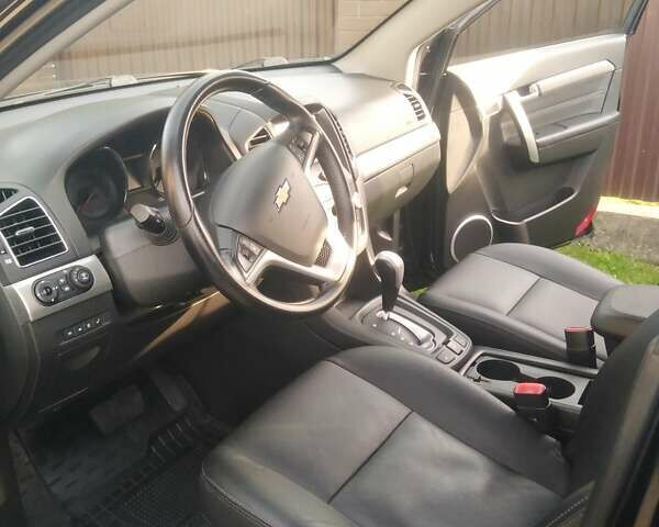 Черный Шевроле Каптива, объемом двигателя 2.23 л и пробегом 84 тыс. км за 17500 $, фото 10 на Automoto.ua