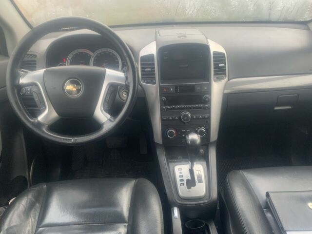 Коричневый Шевроле Каптива, объемом двигателя 2 л и пробегом 320 тыс. км за 3600 $, фото 7 на Automoto.ua