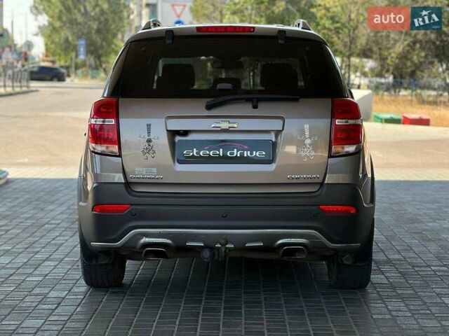 Коричневый Шевроле Каптива, объемом двигателя 2.2 л и пробегом 228 тыс. км за 11999 $, фото 4 на Automoto.ua