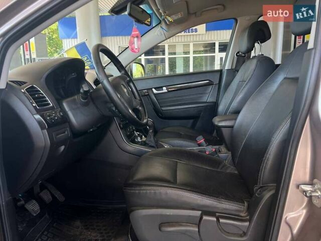 Коричневый Шевроле Каптива, объемом двигателя 2.2 л и пробегом 228 тыс. км за 11999 $, фото 9 на Automoto.ua