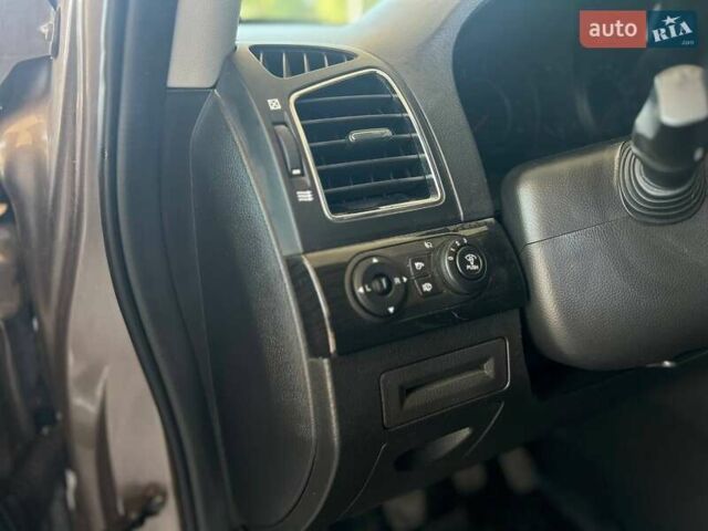 Коричневый Шевроле Каптива, объемом двигателя 2.2 л и пробегом 228 тыс. км за 11999 $, фото 7 на Automoto.ua