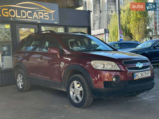 Красный Шевроле Каптива, объемом двигателя 2 л и пробегом 241 тыс. км за 7999 $, фото 7 на Automoto.ua
