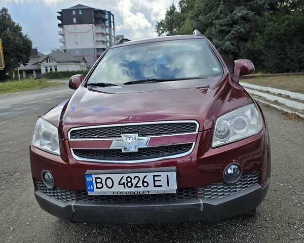 Красный Шевроле Каптива, объемом двигателя 1.99 л и пробегом 240 тыс. км за 7400 $, фото 1 на Automoto.ua