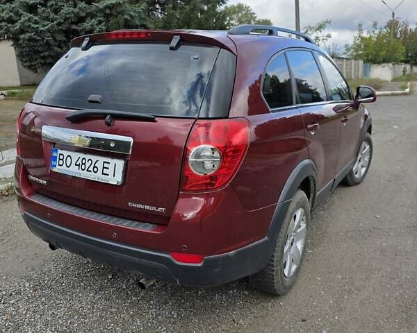 Красный Шевроле Каптива, объемом двигателя 1.99 л и пробегом 240 тыс. км за 7400 $, фото 10 на Automoto.ua