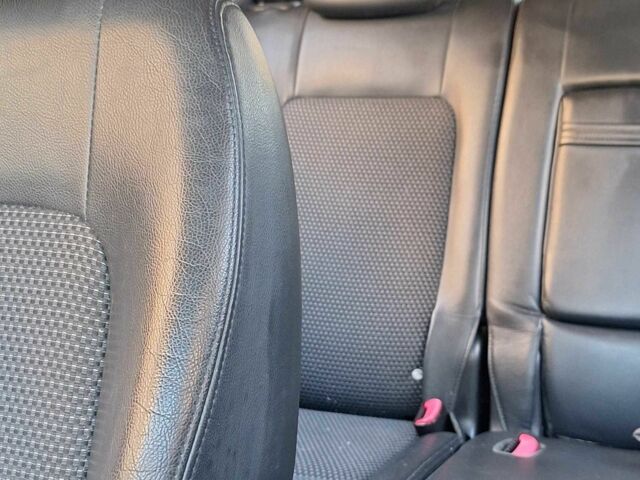 Красный Шевроле Каптива, объемом двигателя 2 л и пробегом 190 тыс. км за 3650 $, фото 15 на Automoto.ua