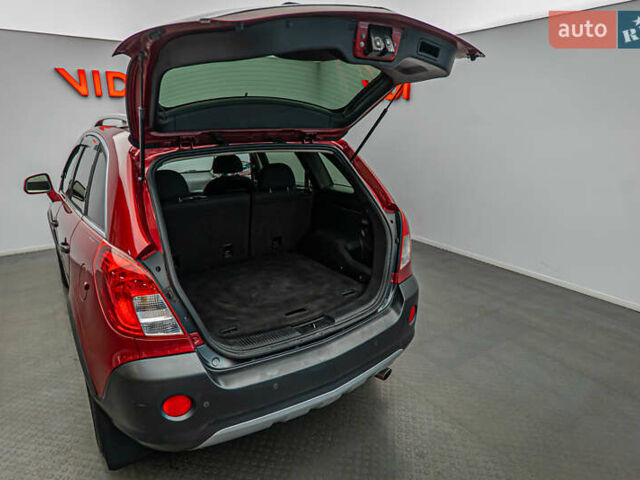 Красный Шевроле Каптива, объемом двигателя 2.4 л и пробегом 207 тыс. км за 9270 $, фото 6 на Automoto.ua