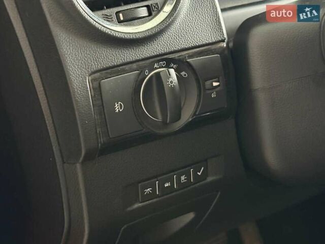 Красный Шевроле Каптива, объемом двигателя 2.4 л и пробегом 120 тыс. км за 8990 $, фото 10 на Automoto.ua