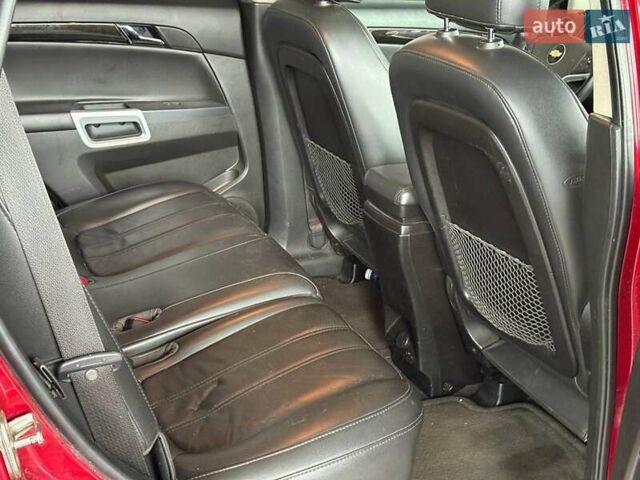 Красный Шевроле Каптива, объемом двигателя 2.4 л и пробегом 120 тыс. км за 8990 $, фото 16 на Automoto.ua