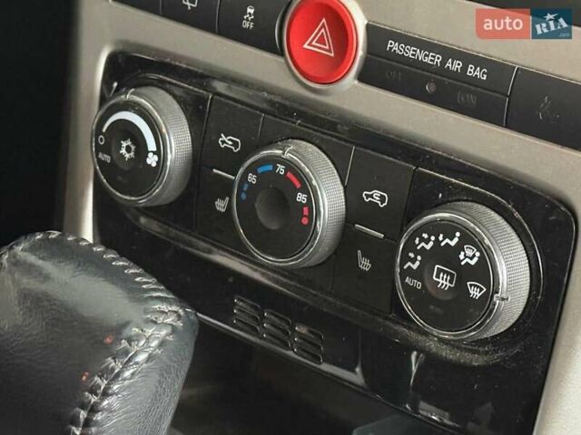 Красный Шевроле Каптива, объемом двигателя 2.4 л и пробегом 120 тыс. км за 8990 $, фото 18 на Automoto.ua