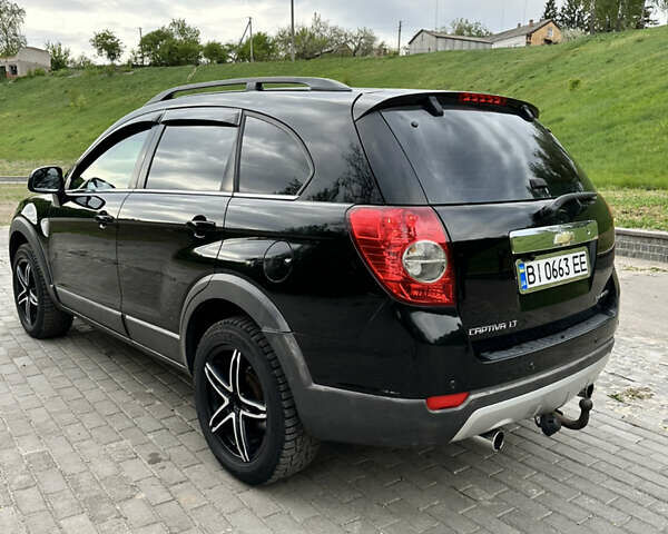 Шевроле Каптива, объемом двигателя 2 л и пробегом 250 тыс. км за 8700 $, фото 3 на Automoto.ua