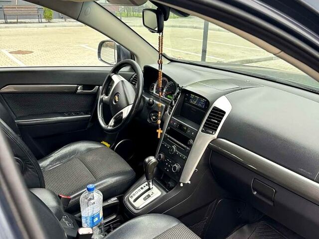 Шевроле Каптіва, об'ємом двигуна 2 л та пробігом 322 тис. км за 3300 $, фото 3 на Automoto.ua