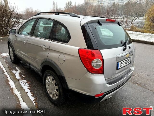 Шевроле Каптива, объемом двигателя 2.4 л и пробегом 180 тыс. км за 2800 $, фото 4 на Automoto.ua