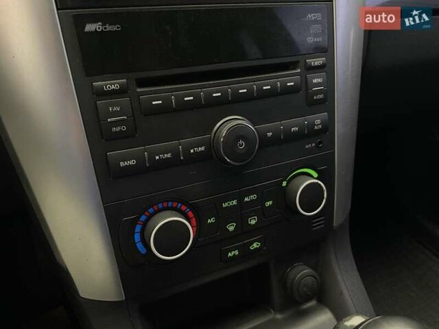 Шевроле Каптива, объемом двигателя 2.4 л и пробегом 142 тыс. км за 8769 $, фото 10 на Automoto.ua