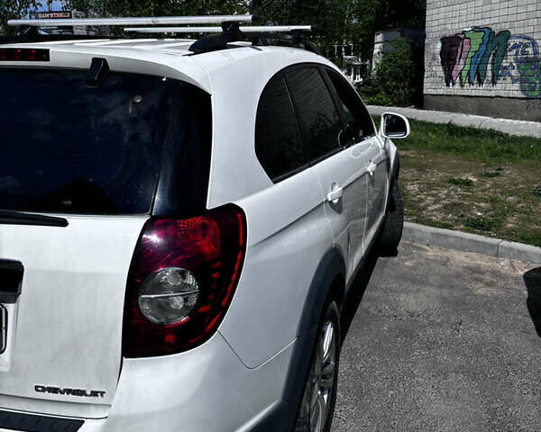 Шевроле Каптива, объемом двигателя 2 л и пробегом 240 тыс. км за 9350 $, фото 3 на Automoto.ua