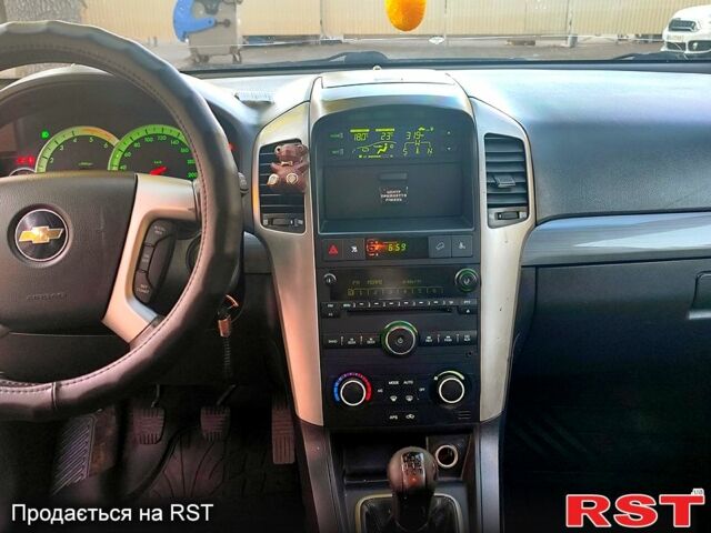 Шевроле Каптива, объемом двигателя 2.2 л и пробегом 170 тыс. км за 3000 $, фото 8 на Automoto.ua