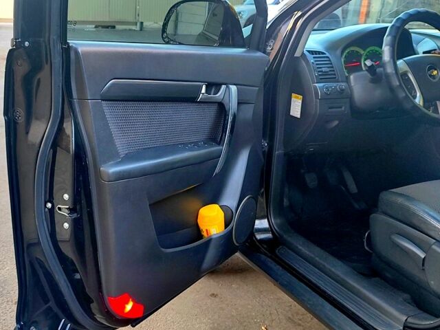 Шевроле Каптива, объемом двигателя 2.2 л и пробегом 170 тыс. км за 3000 $, фото 10 на Automoto.ua