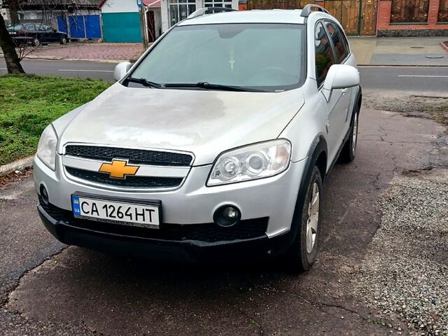 Шевроле Каптива, объемом двигателя 2.4 л и пробегом 192 тыс. км за 7700 $, фото 4 на Automoto.ua