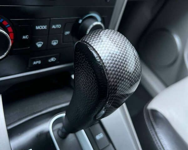 Шевроле Каптива, объемом двигателя 2.2 л и пробегом 129 тыс. км за 12500 $, фото 19 на Automoto.ua