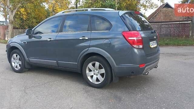 Шевроле Каптіва, об'ємом двигуна 2.4 л та пробігом 220 тис. км за 9999 $, фото 8 на Automoto.ua