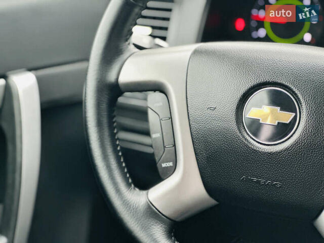 Шевроле Каптіва, об'ємом двигуна 2 л та пробігом 203 тис. км за 11499 $, фото 27 на Automoto.ua