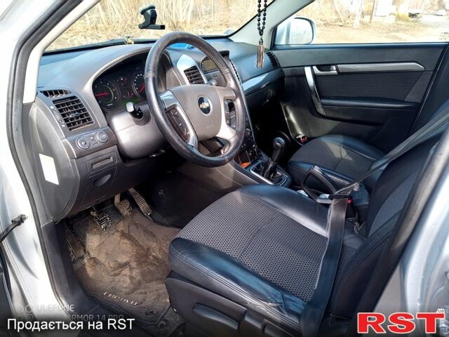 Шевроле Каптива, объемом двигателя 2 л и пробегом 280 тыс. км за 5700 $, фото 8 на Automoto.ua