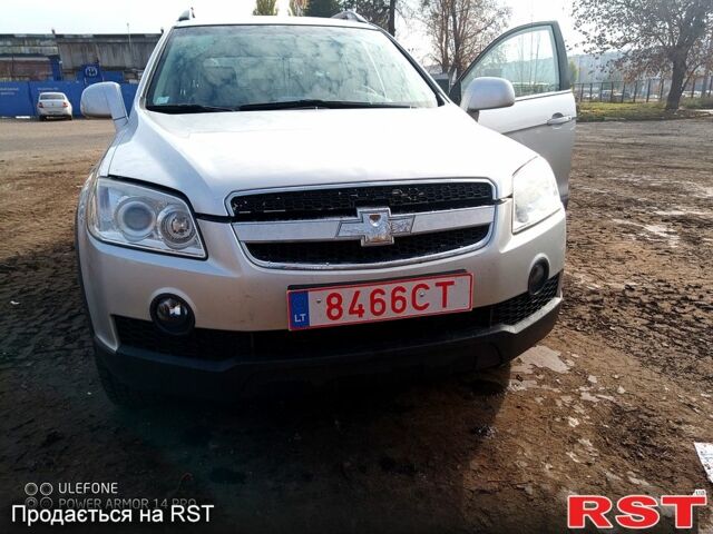 Шевроле Каптива, объемом двигателя 2 л и пробегом 280 тыс. км за 5700 $, фото 4 на Automoto.ua