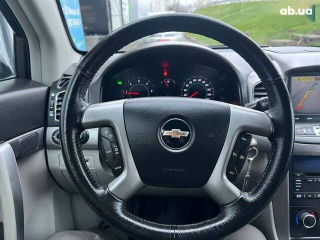Шевроле Каптива, объемом двигателя 2.2 л и пробегом 129 тыс. км за 12500 $, фото 25 на Automoto.ua