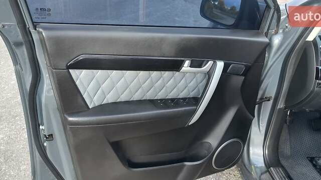 Шевроле Каптіва, об'ємом двигуна 2.4 л та пробігом 220 тис. км за 9999 $, фото 1 на Automoto.ua
