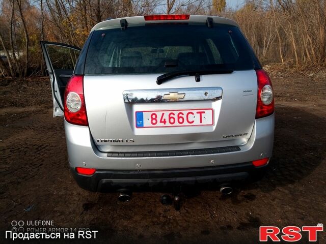 Шевроле Каптива, объемом двигателя 2 л и пробегом 280 тыс. км за 5700 $, фото 5 на Automoto.ua