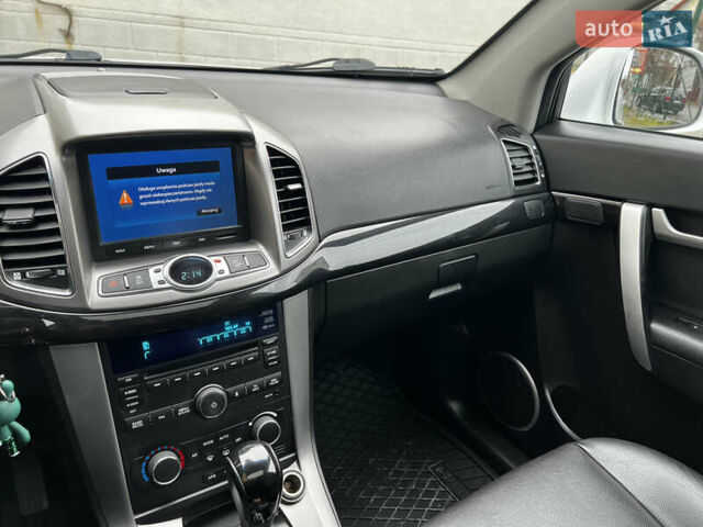 Шевроле Каптіва, об'ємом двигуна 2.2 л та пробігом 230 тис. км за 11500 $, фото 21 на Automoto.ua