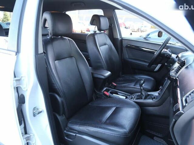 Шевроле Каптива, объемом двигателя 2.2 л и пробегом 180 тыс. км за 11000 $, фото 11 на Automoto.ua