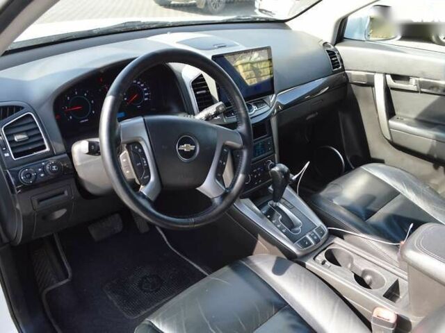 Шевроле Каптива, объемом двигателя 2.2 л и пробегом 222 тыс. км за 10900 $, фото 17 на Automoto.ua