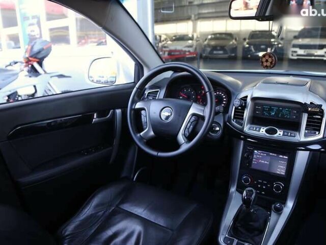 Шевроле Каптива, объемом двигателя 2.2 л и пробегом 180 тыс. км за 11000 $, фото 12 на Automoto.ua