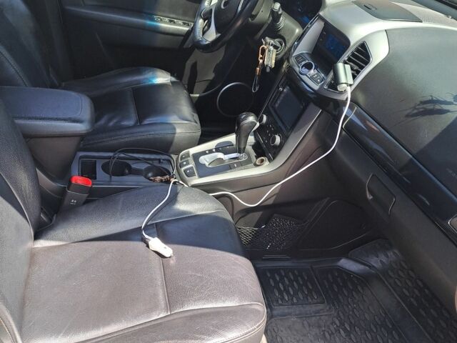 Шевроле Каптива, объемом двигателя 2.2 л и пробегом 160 тыс. км за 13500 $, фото 2 на Automoto.ua