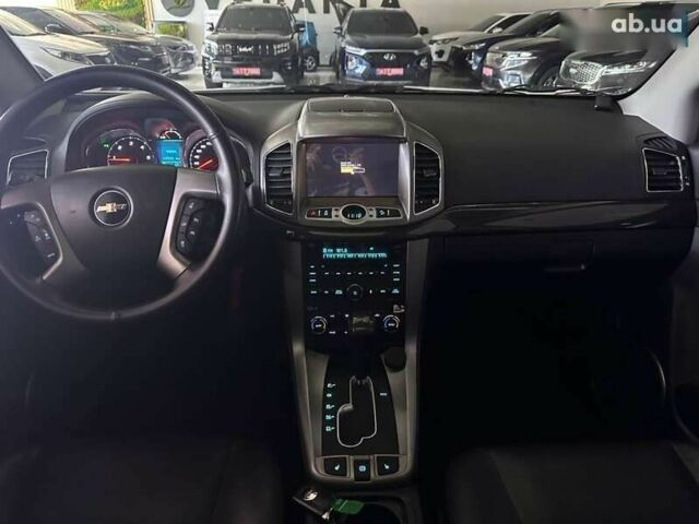 Шевроле Каптива, объемом двигателя 2 л и пробегом 145 тыс. км за 14000 $, фото 17 на Automoto.ua